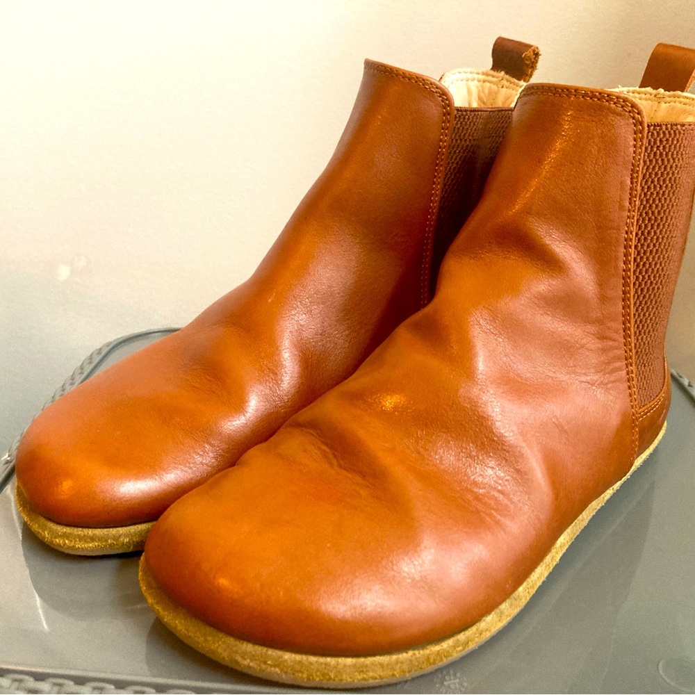 Aintap Barefoot Chelsea Boots size 37